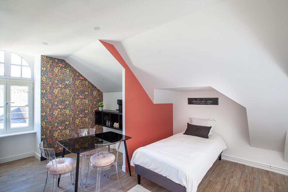 Confidences Escale A Brissac Bed & Breakfast Exterior photo