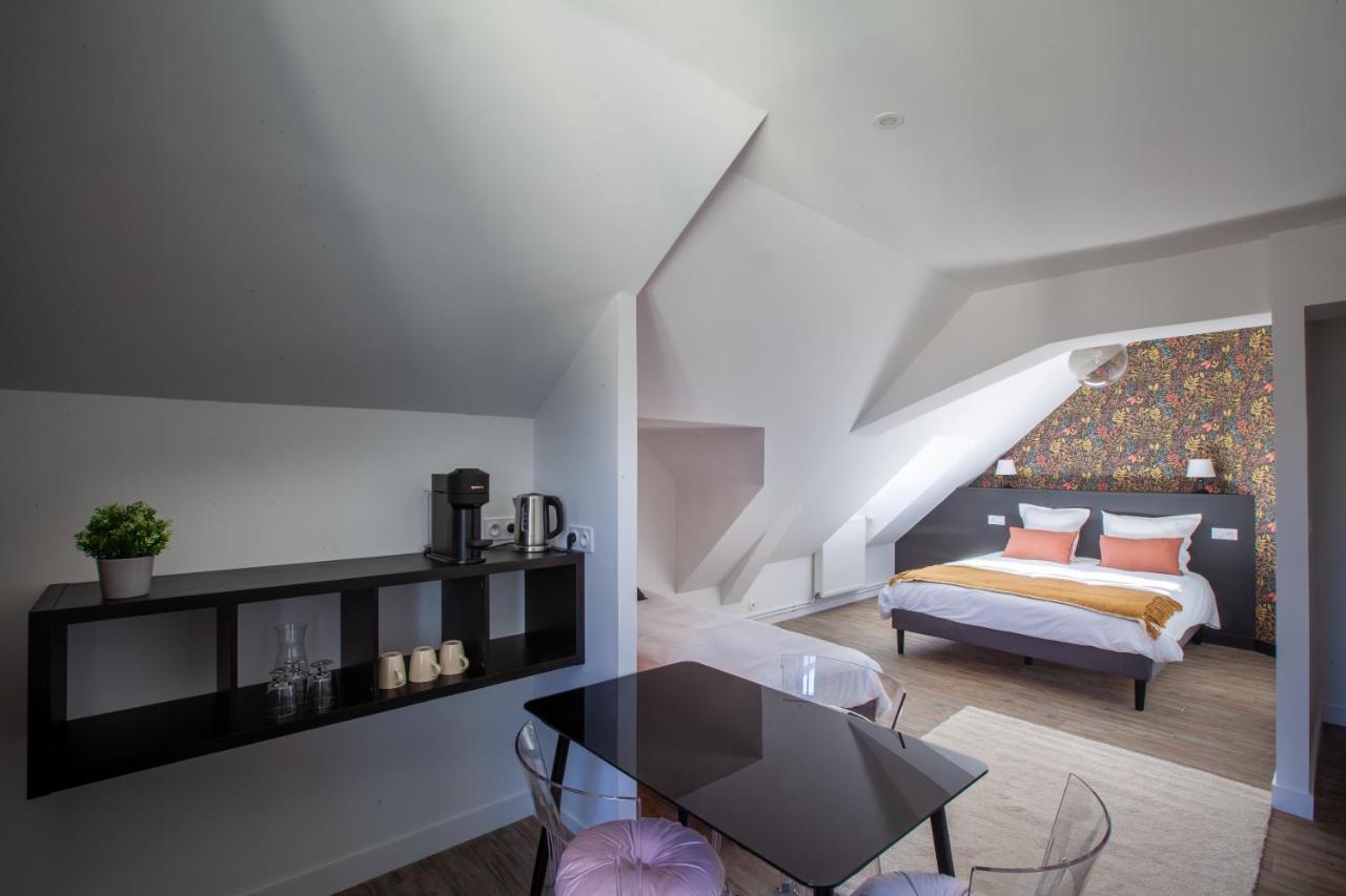Confidences Escale A Brissac Bed & Breakfast Exterior photo