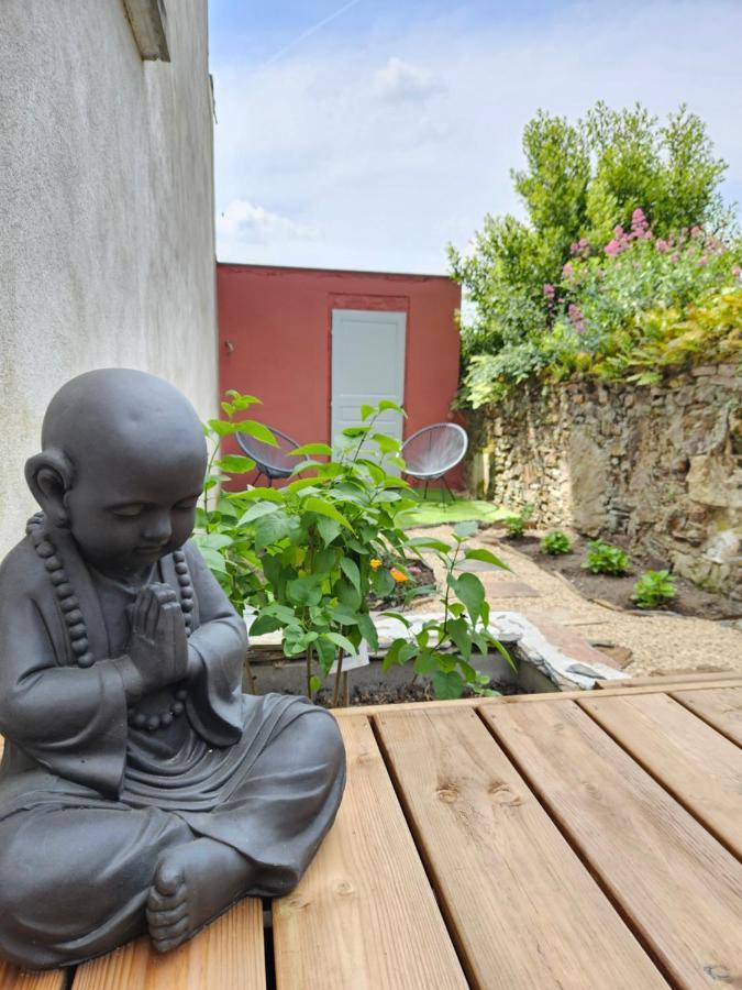 Confidences Escale A Brissac Bed & Breakfast Exterior photo